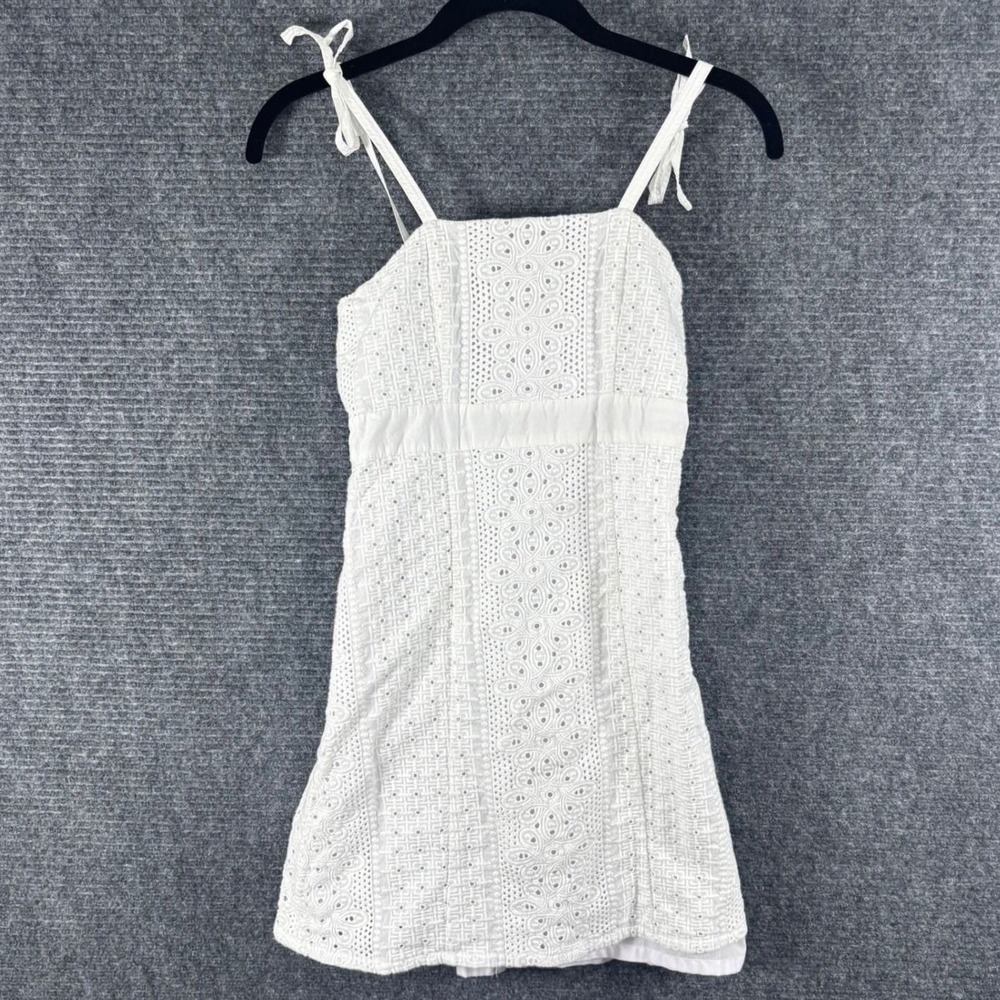 Lilly Pulitzer White Eyelet Cotton Tie Strap Mini Dress Style 75796G Size 10